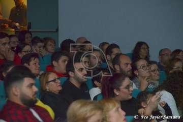Presentación con éxito de la murga teldense Las Golisnionas (Foto Francisco Javier Santana)
